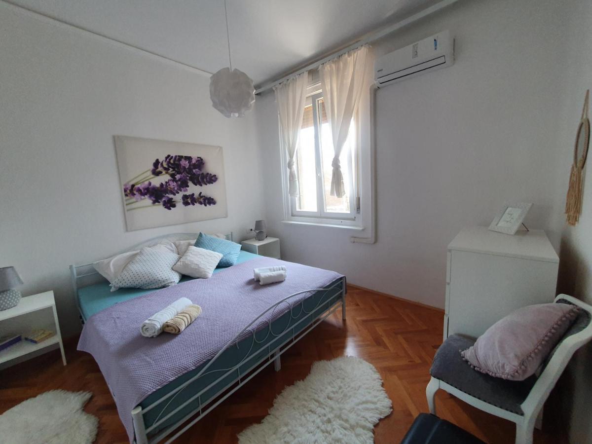 Amphitheater Apartment Pula Exterior foto
