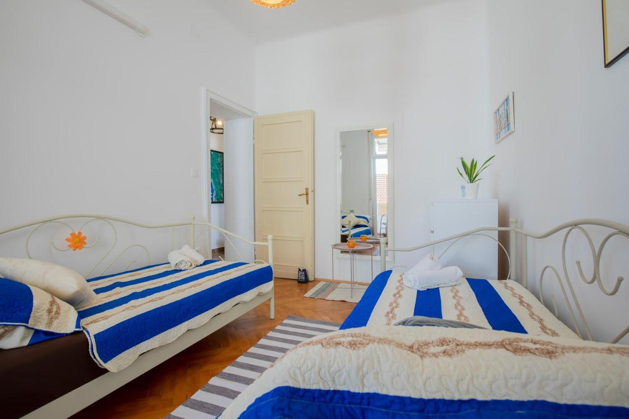 Amphitheater Apartment Pula Exterior foto