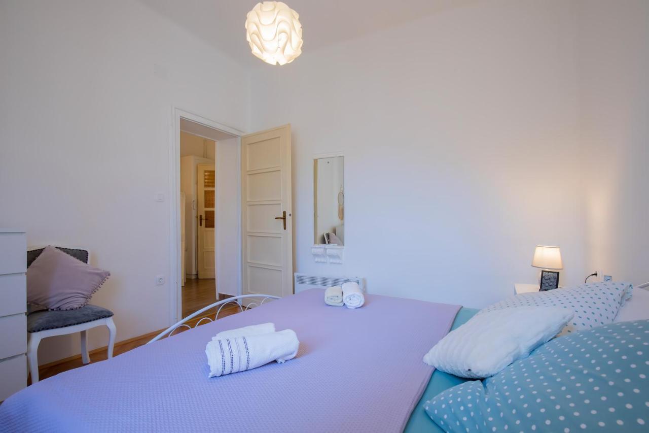 Amphitheater Apartment Pula Exterior foto